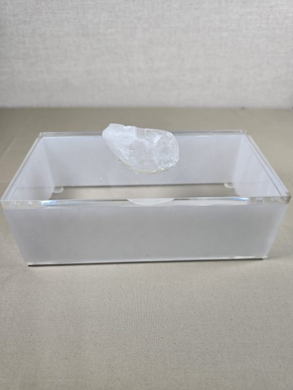 Caja de acrílico para sobres